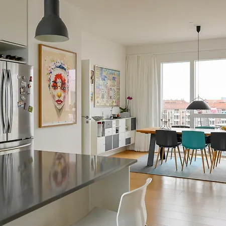 Modern Bright Penthouse Apartment
