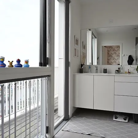Modern Bright Penthouse Apartment